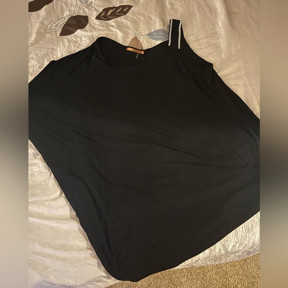 One strap poncho like tunic - Picture 1 of 4